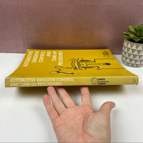 Automotive Emission Control & Tune Up Procedures - Picture 3 of 7